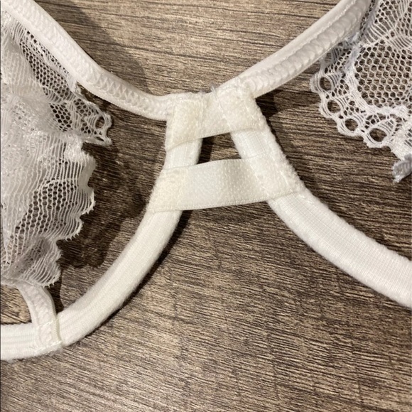 (32DD) Bluebella Emerson Ivory Lace Underwire Bra - Picture 8 of 11